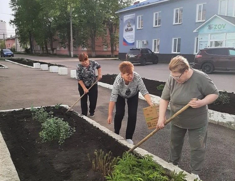 «КЛУМБА ПОБЕДЫ»: ПАМЯТЬ, ВОПЛОЩЁННАЯ В ЦВЕТАХ