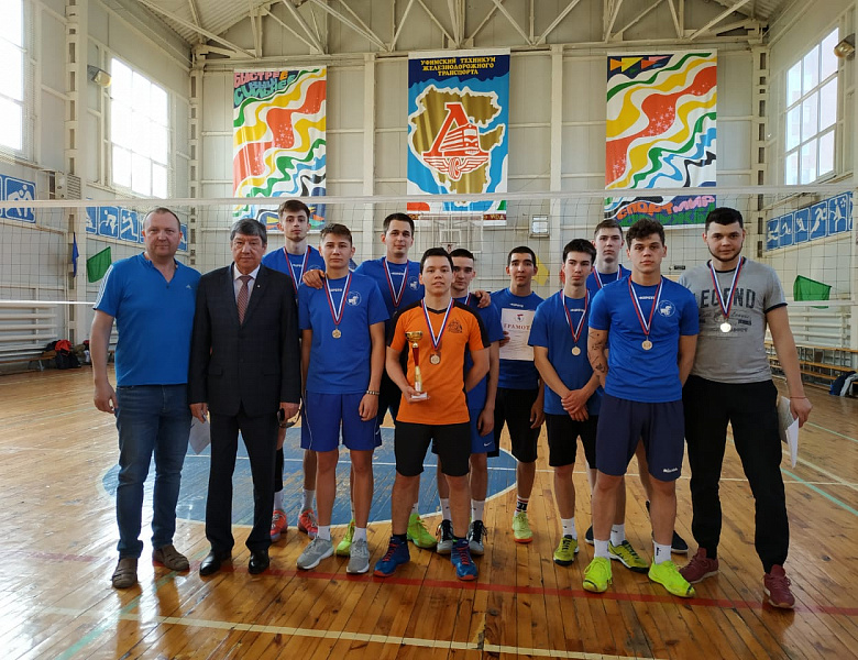 Финальные соревнования по волейболу (юноши)